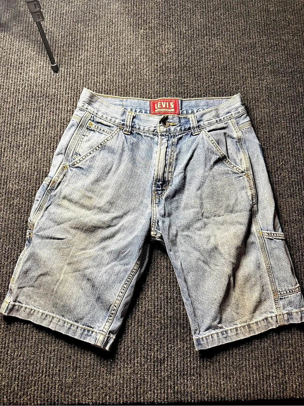 Vintage 90s Levi's silver tab Carpenter Denim Shorts Light Wash W31 Red Patch